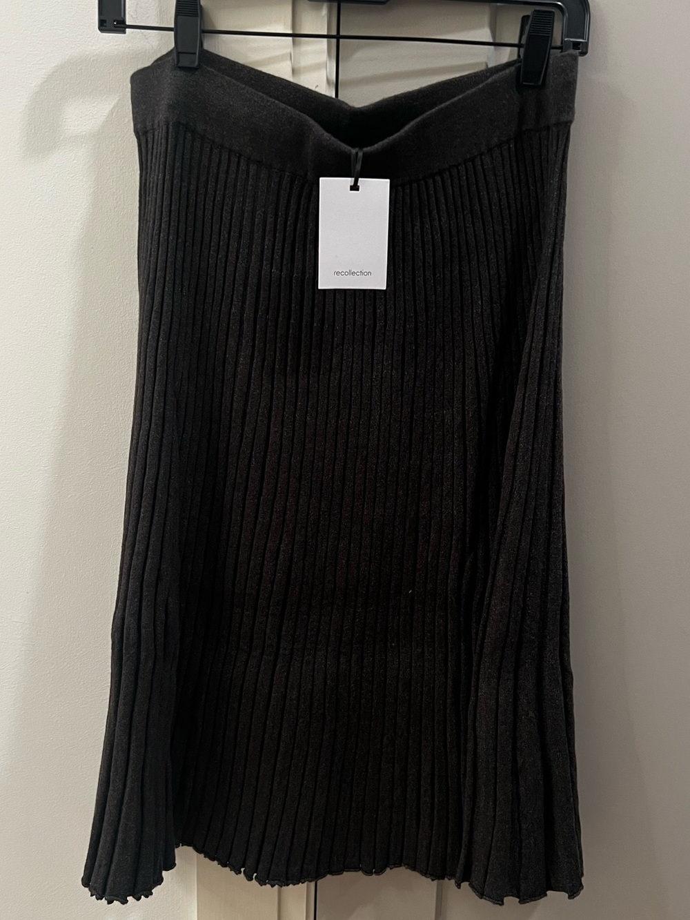 NWT Dark Grey Knit Pleated Midi Skirt